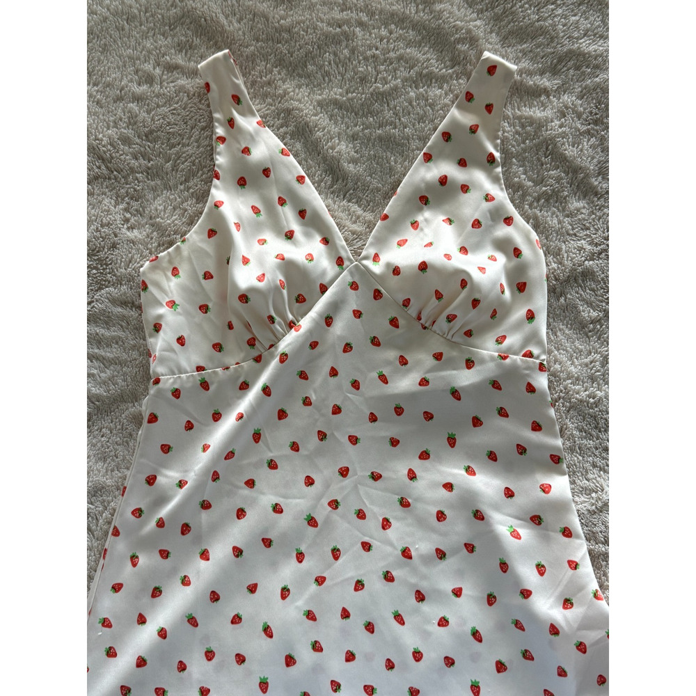 Mi Ami Strawberry Print Mini Dress Women Small Cottagecore Fit Flare Francesca’s - Picture 13 of 13
